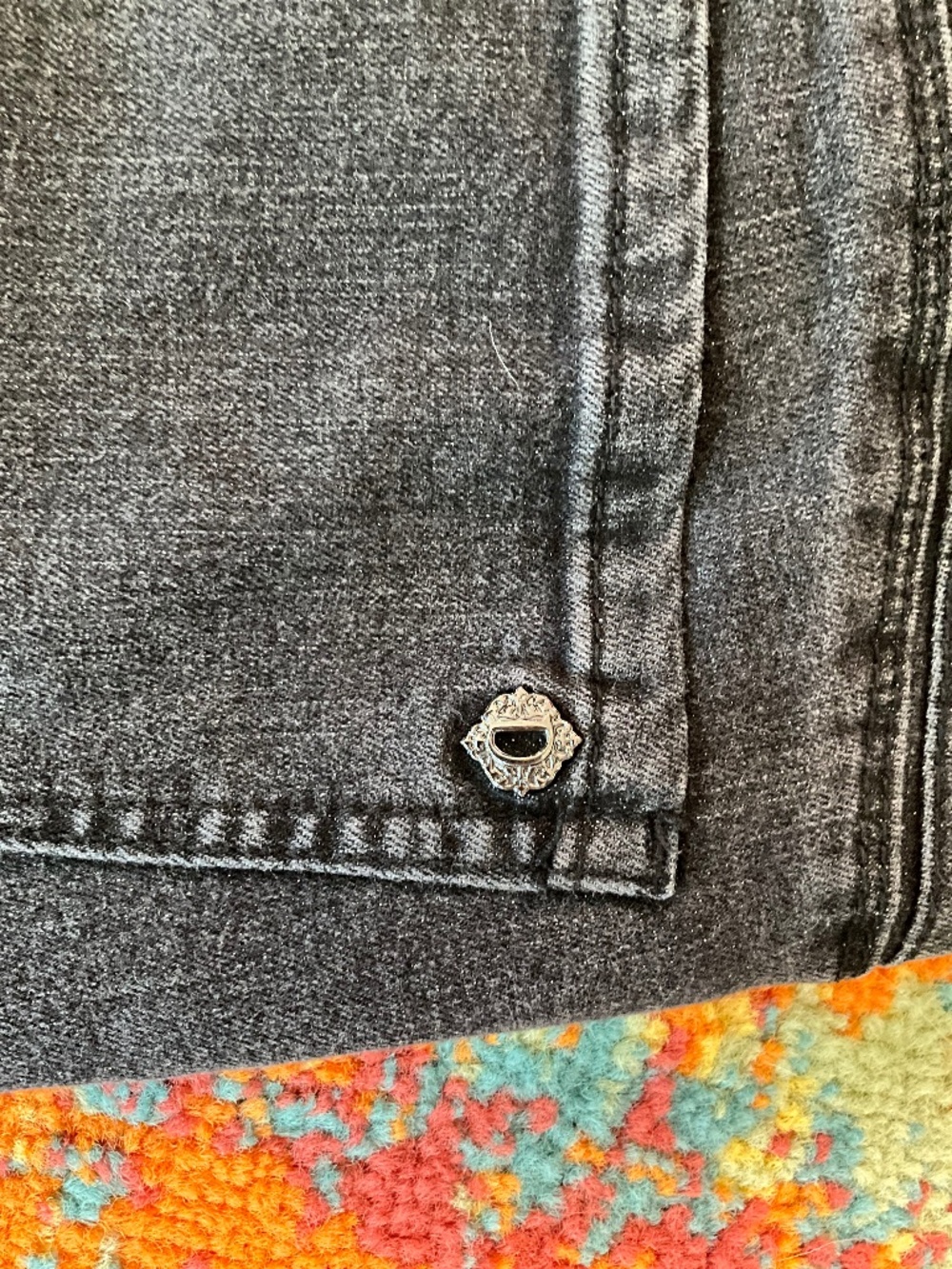 Democracy “AB” Technology Sz 4 Black High Rise Jeans.